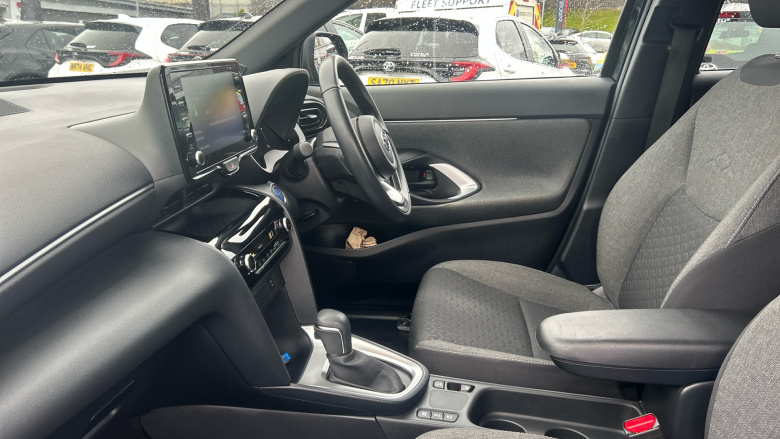 Toyota Yaris Cross 1.5 Hybrid Design 5dr CVT Hybrid Estate